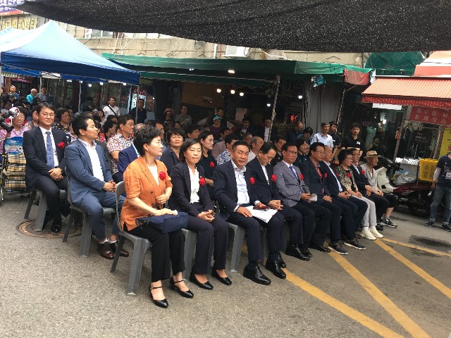 [회전]사본 -의자.jpg