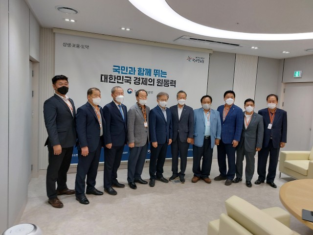 20211001_중기부장관간담회.jpg